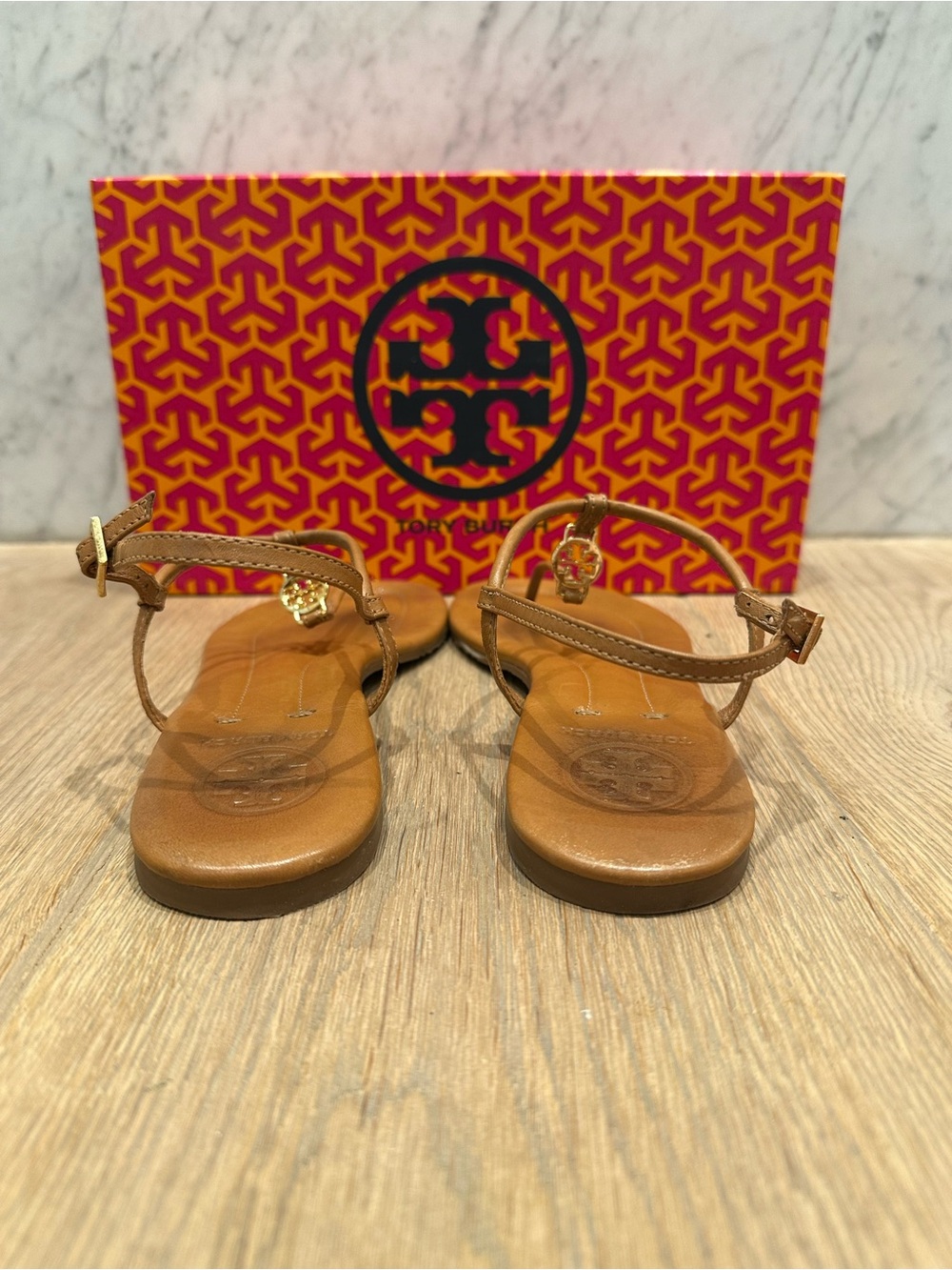 Tory Burch Emmy Thing Sandals in Tan Leather - Picture 5 of 13